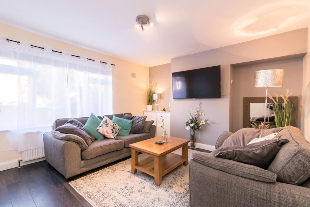 City Home From Home - Peaceful, Cosy & Modern 2Bed House ノッティンガム エクステリア 写真