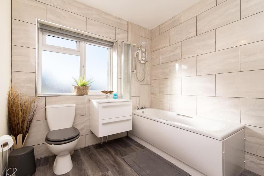 City Home From Home - Peaceful, Cosy & Modern 2Bed House ノッティンガム エクステリア 写真