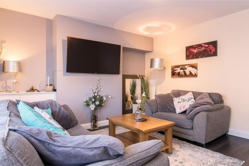 City Home From Home - Peaceful, Cosy & Modern 2Bed House ノッティンガム エクステリア 写真